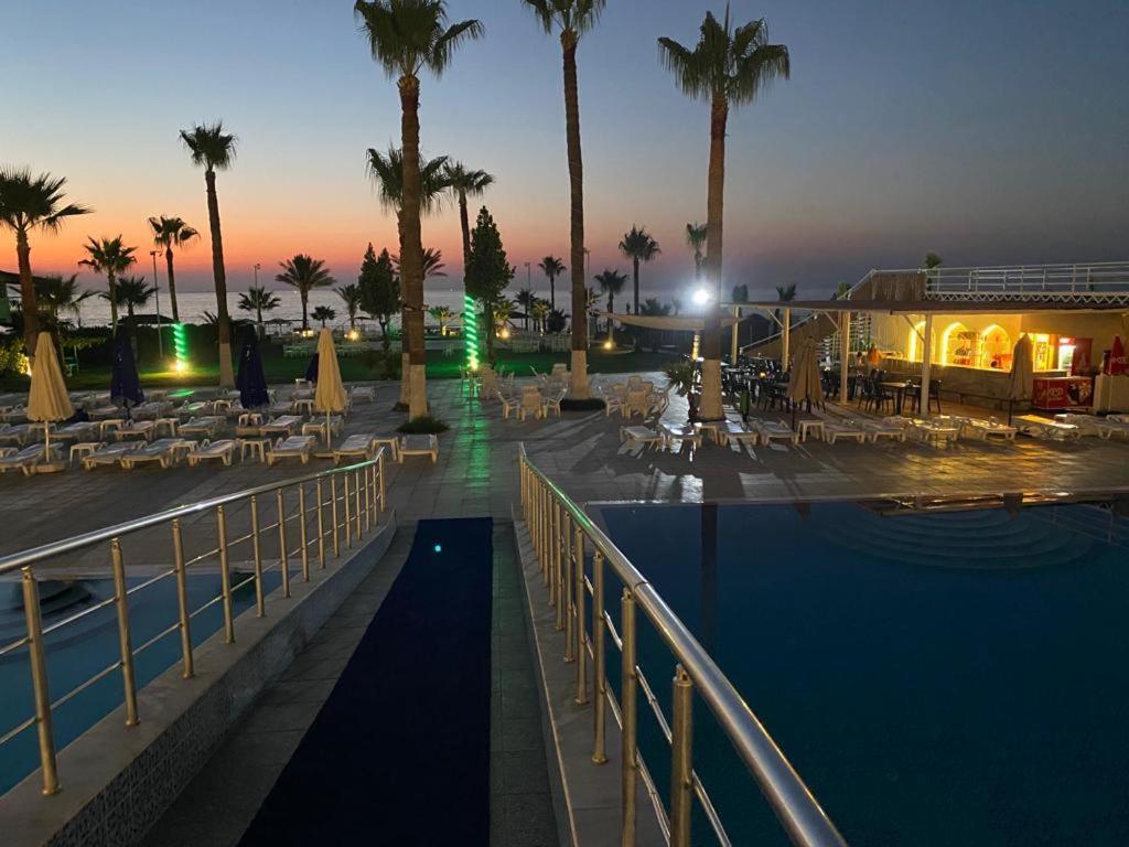 Diva Turka Beach Hotel İskenderun Exteriör bild